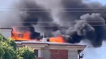 Elazığ'da inşaattaki çatı yangını söndürüldü
