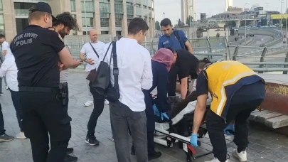Adliye meydanındaki bariyerler rüzgarın etkisiyle 2 personelin üzerine devrildi