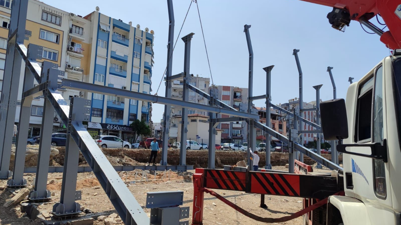 Yeni Adnan Menderes Stadyumu yılsonuna kadar tamamlanacak
