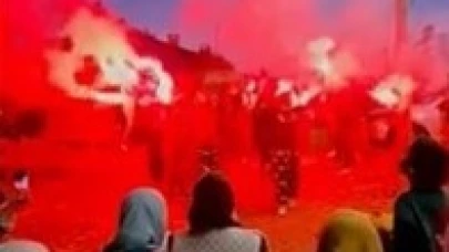 Bursa'da meşaleden sıçrayan kıvılcımlar 4 çocuğu yaktı