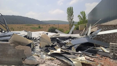 Nilüfer'deki kaçak fabrika yıkıldı