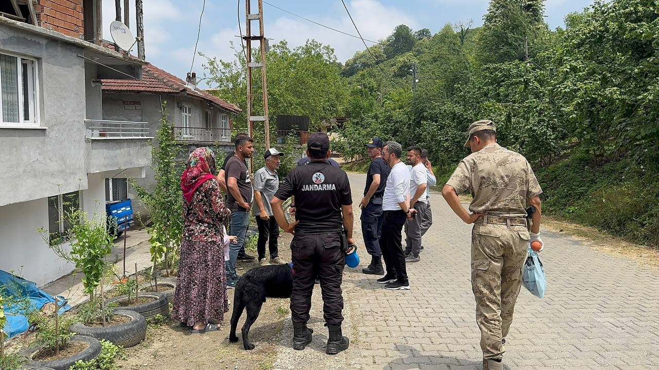 Zonguldak'ta 12 saattir her yerde aranan çocuk karşı köyde bulundu