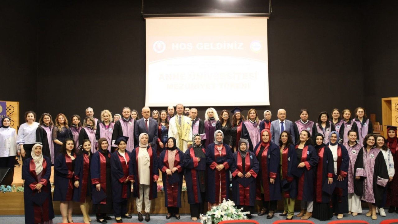 Anne Üniversitesi Projesi'nde mezuniyet heyecanı
