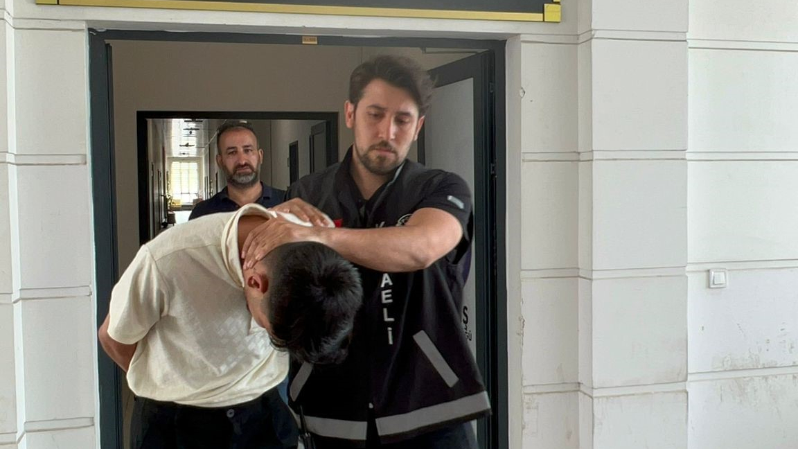 950 bin TL'lik vurgun yapan sahte polis yakalandı