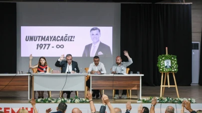 Yunusemre Millet Çarşısına Ferdi Zeyrek ismi verildi