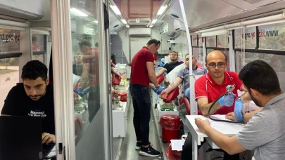 Çilek Mobilya'dan kan bağışı etkinlikleri
