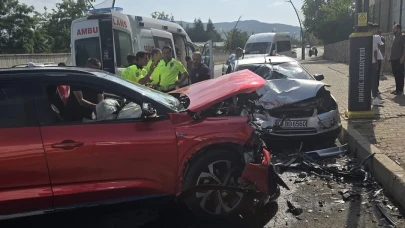 Bingöl’de trafik kazası: 3 yaralı