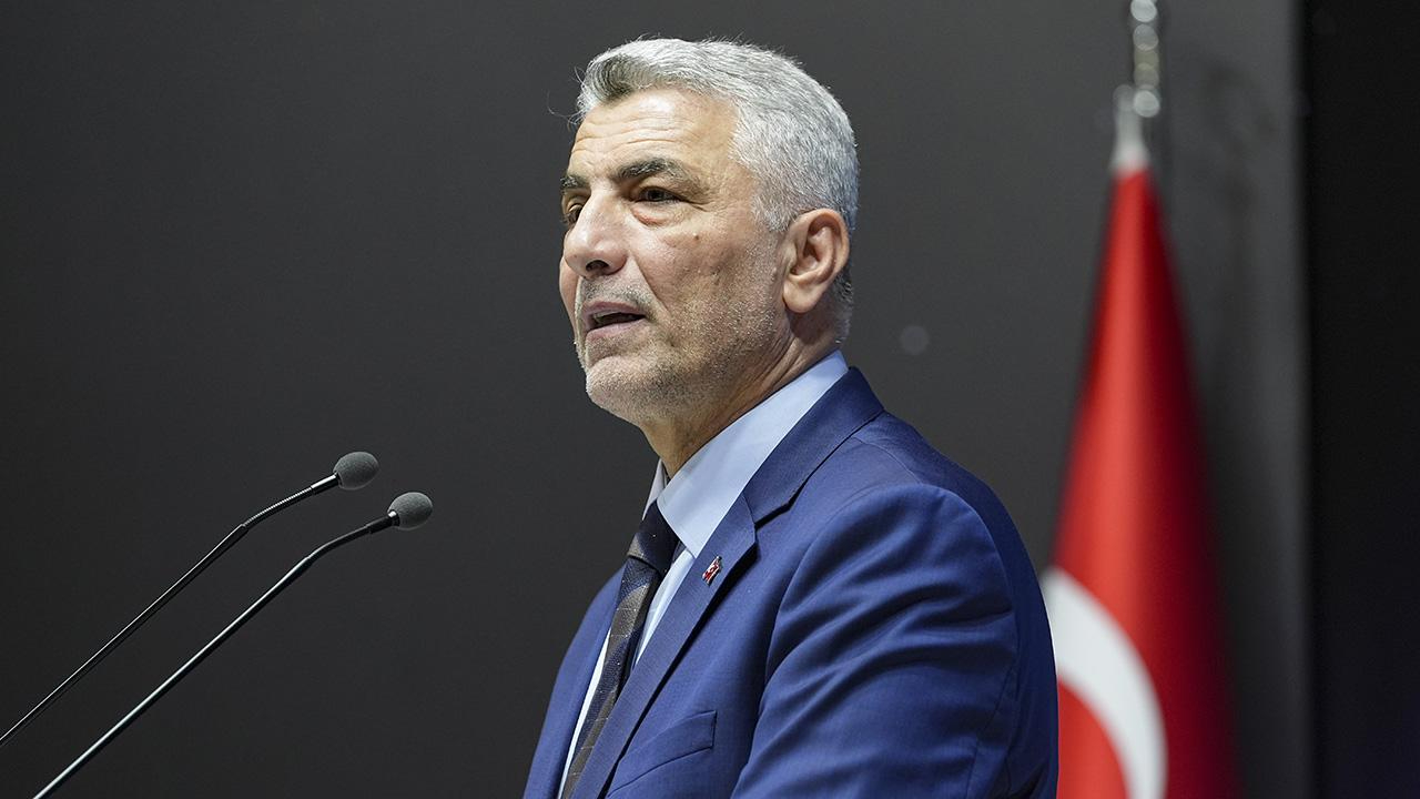 Bakan Bolat, Cemil Meriç'i vefatının 38. yıldönümünde andı