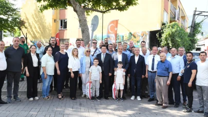 Başkan Aydın mahalleleri geziyor sorunları yerinde çözüyor