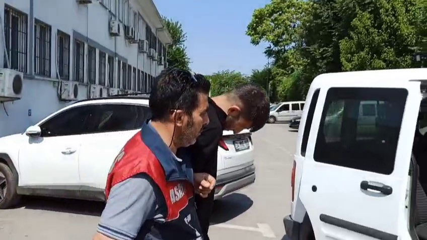 Bursa'da kucakladığı televizyonu çalarak kaçan kişi yakalandı