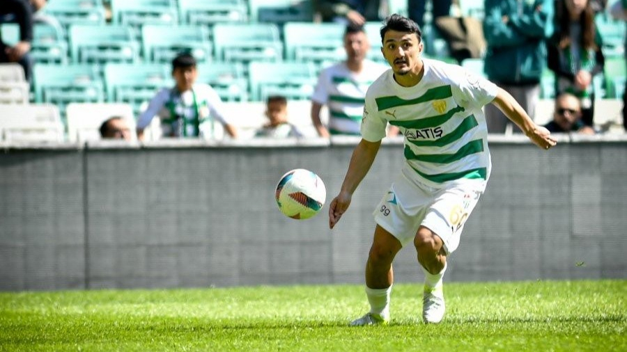 Bursaspor'da Vefa Temel ve Berkan Mahmut Keskin'e veda