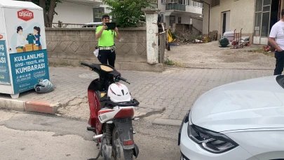 Karaman'da elektrikli bisiklet park halindeki otomobile çarptı
