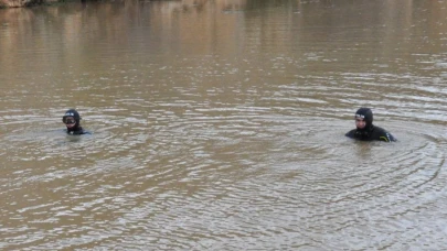 Şanlıurfa'da sulama kanalına giren 1'i çocuk 2 kişi kayboldu