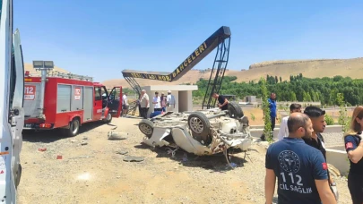 Mardin’de otomobil şarampole yuvarlandı: 1 ölü, 1 yaralı