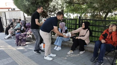 Kütahya Belediyesi’nden LGS günü öğrencilere sıcak çorba desteği