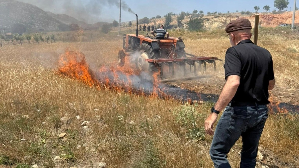 Karaman’da 200 dekar ekili alan kül oldu