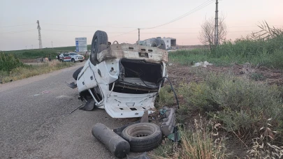 Diyarbakır'da otomobil devrildi: 1 ölü, 4 yaralı
