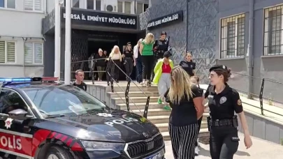 Bursa'da masaj salonunda fuhuş! Müşterilere sosyal medya kontrolü yapılmış