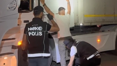 Salça paketlerinde 6 kilo uyuşturucu yakalandı