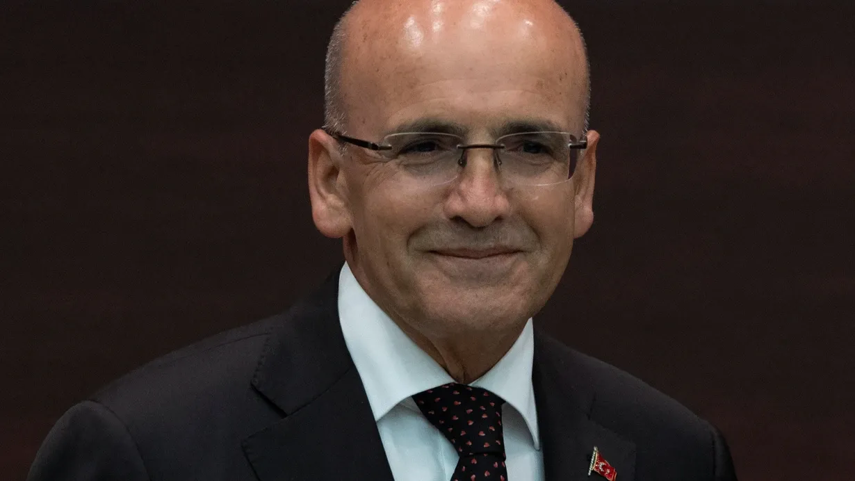 Bakan Şimşek: "Cari açık program başlangıcından bu yana 39,3 milyar dolar azaldı"