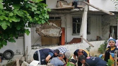 Balkon çöktü! 1 yaralı var