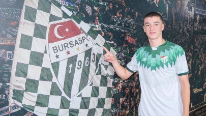 Bursaspor'da iki iç transfer! Sözleşmeler yenilendi