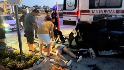 Antalya'da ATV takla attı! 1'i ağır 2 yaralı