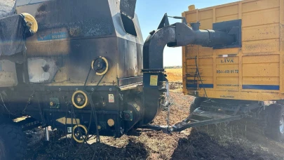 Biçerdöverin motor kısmında çıkan yangın buğday tarlasına zarar verdi