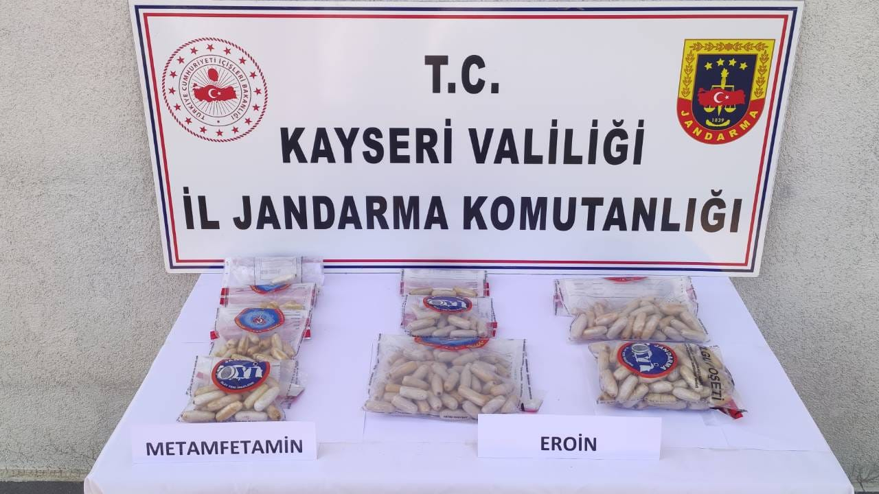Mide ve bağırsaklarında 3 kilo uyuşturucu çıktı