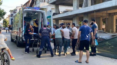 Kocaeli'de inşaat işçisi 3. kattan demirlerin üzerine düştü