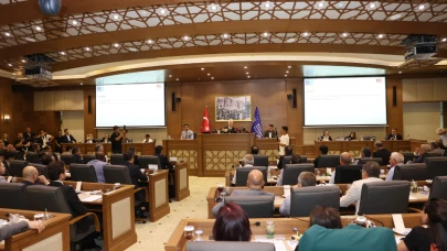 Bursa'da çarşı ve sahilde seyyar satıcıya geçit yok