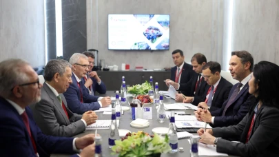 Enerji ve Tabii Kaynaklar Bakanı Alparslan Bayraktar, Rusya'da