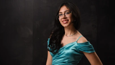 15 yaşındaki Türk piyanist Almanya'da birinci oldu