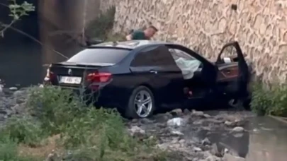 Su kanalında otururken aracın altında kalan çocuk hayatını kaybetti