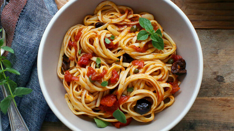 Spaghetti Puttanesca ile mutfağınızda İtalyan rüzgarı estirin!