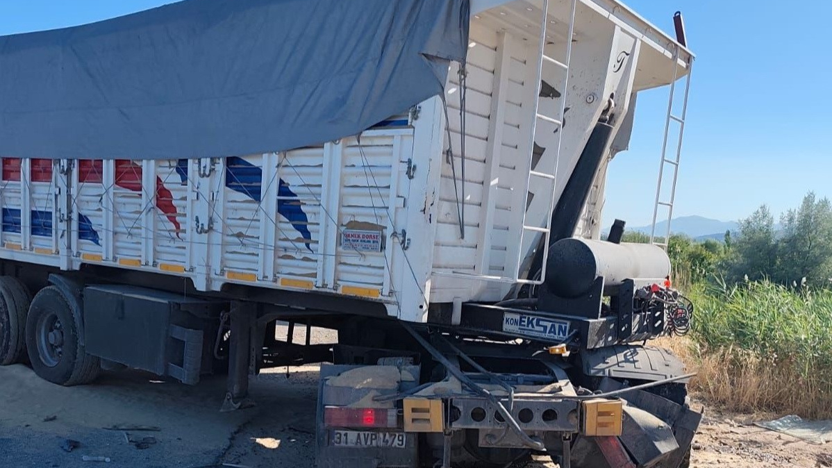 Adıyaman'da tır ile beton mikseri çarpıştı! 1 yaralı