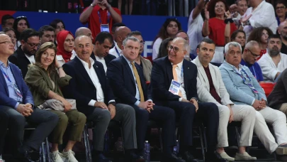 Bakan Bak’tan Güney Kore’yi mağlup eden A Milli Kadın Voleybol Takımı'na tebrik
