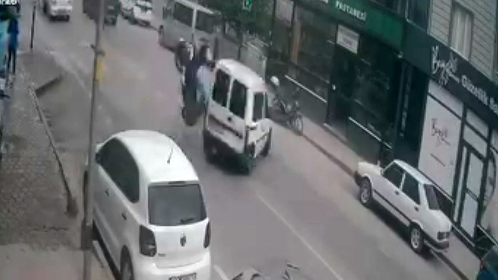 Ehliyetsiz motosiklet kullandı! Cezası 18 bin TL oldu