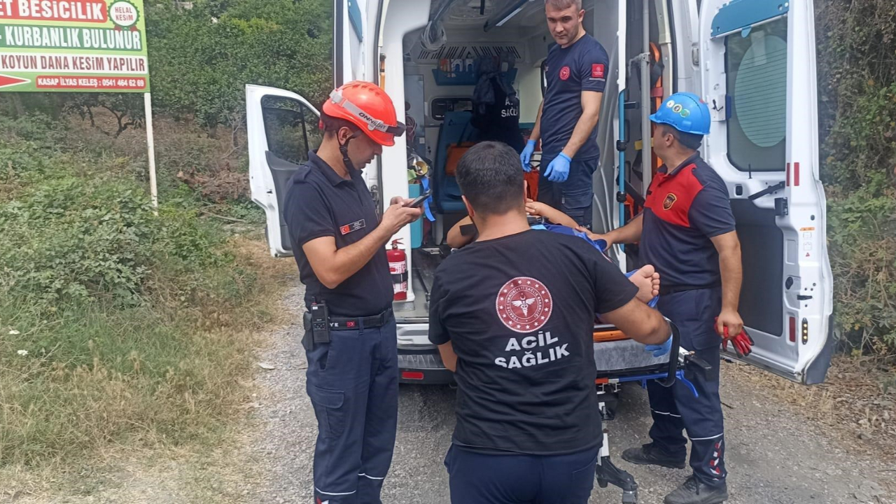 Kayalıklara sıkışan vatandaş itfaiye ekiplerince kurtarıldı