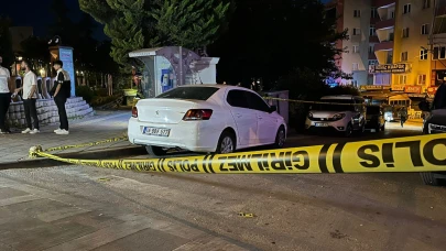 Bursa'da park halindeki otomobil kurşunlandı