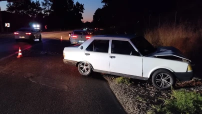 Bursa'da otomobiller çarpıştı! 2 yaralı