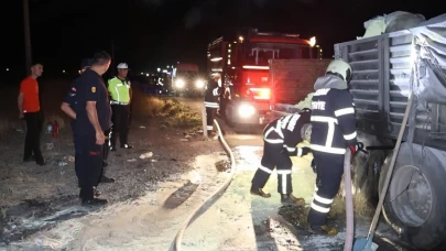 Lastiği patlayan kükürt yüklü tırda yangın paniği