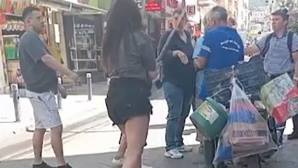 Belediye işçisine saldıran 17 yaşındaki 2 kız tutuklandı!