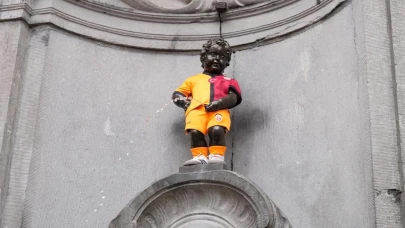 Manneken Pis heykeli Galatasaray formasını giydi