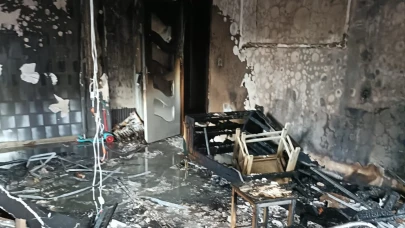 Telefon bataryası patladı! Evde yangın çıktı
