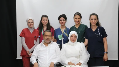 Tedavi olduğu hastanede dünya evine girdi