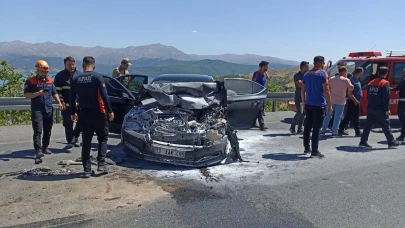Adilcevaz Kaymakamı Özçelik trafik kazası geçirdi