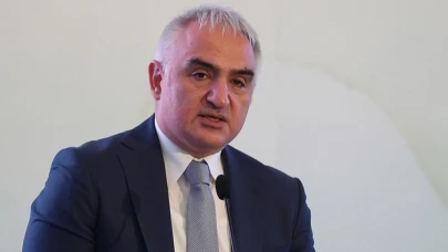 Bakan Ersoy: Türkiye mezunları ailesi her yıl daha da büyüyor