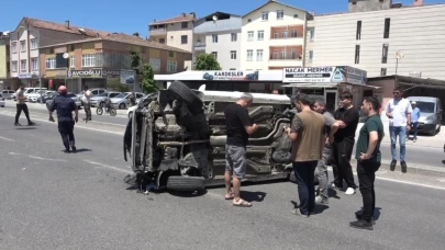 Samsun'da otomobil takla attı: 2 yaralı