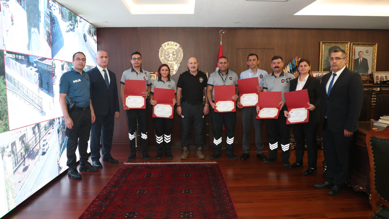 Bursa İl Emniyet Müdürü Zaimoğlu'na 'Özel Güvenlik Haftası' ziyareti